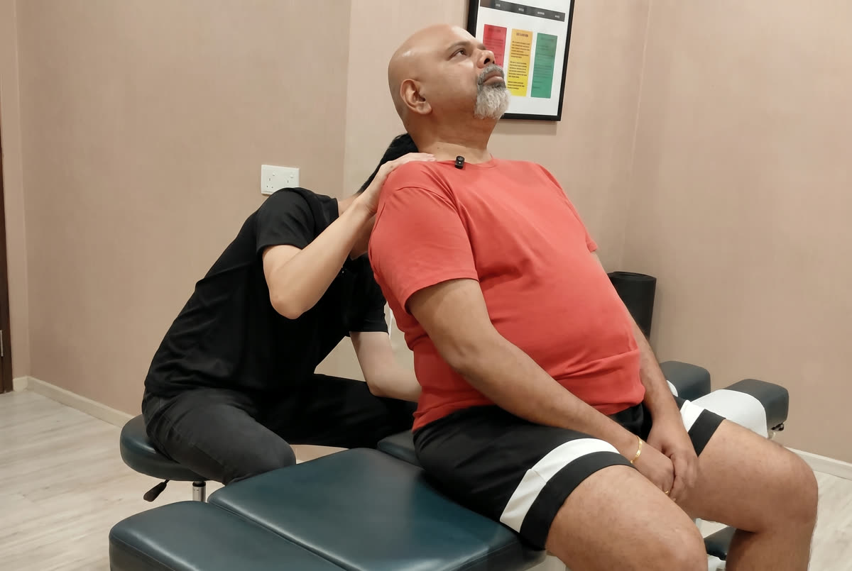 Chiropractor treating a patient at Nova Chiropractic